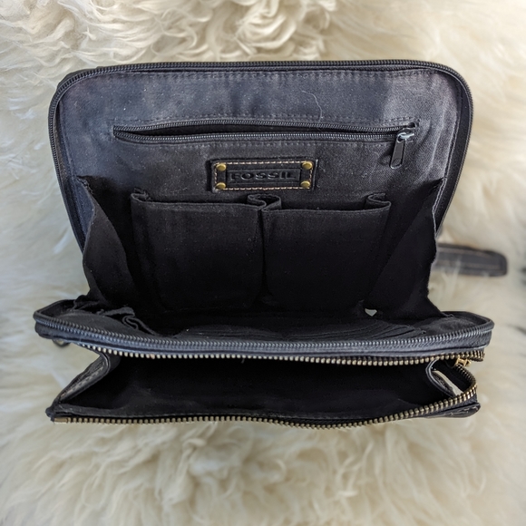 Fossil Purse - Picture 3 of 3